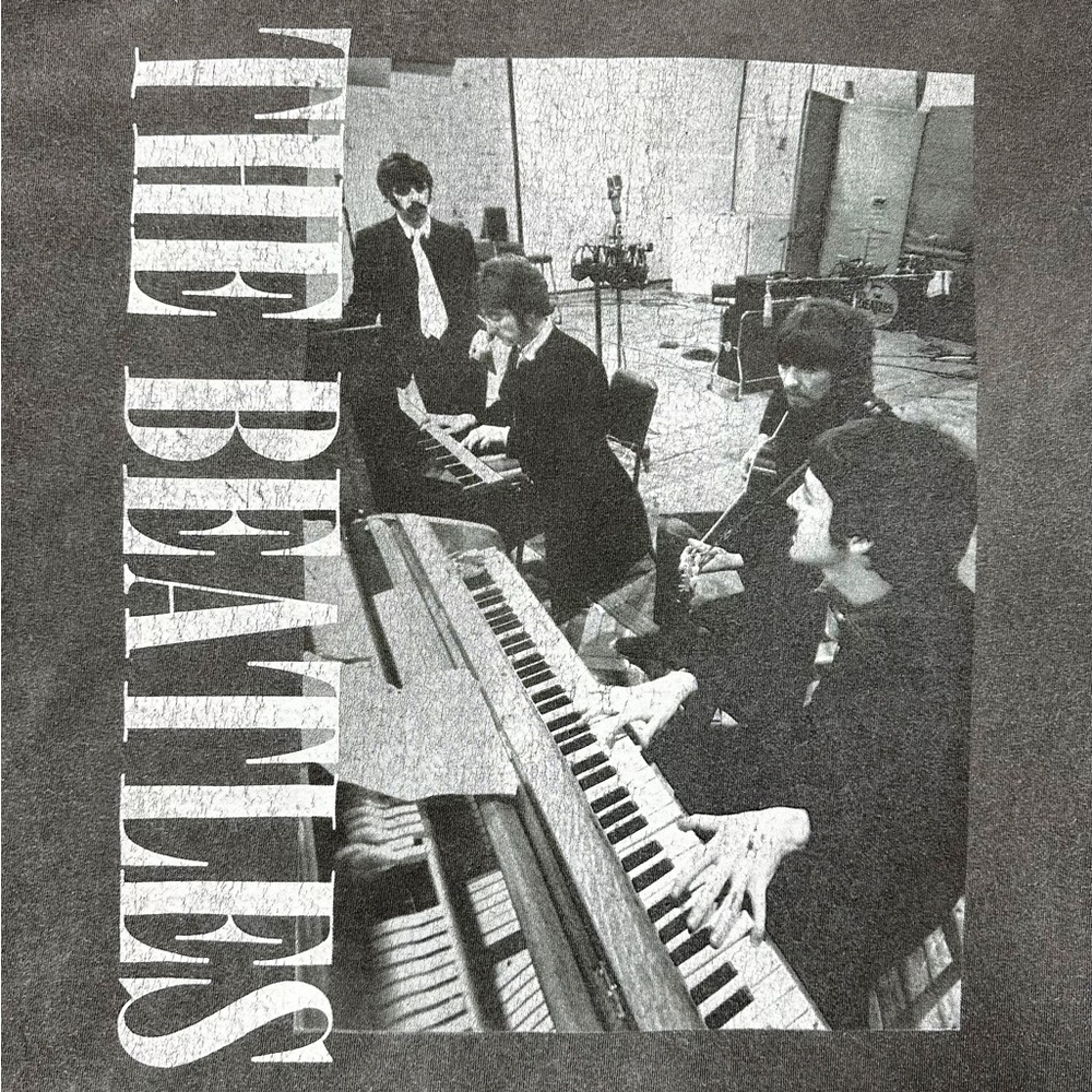 The Beatles Official Studio Session Graphic T-Shirt in Grey Unisex M/L - Picture 3 of 4